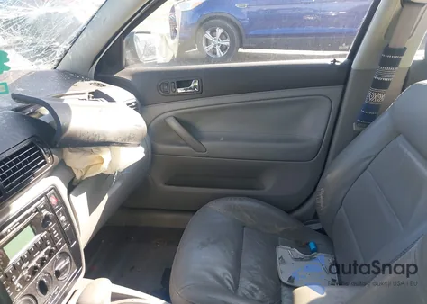 2003 Volkswagen Passat Gls from USA, damaged, VIN WVWPD63B73P343645